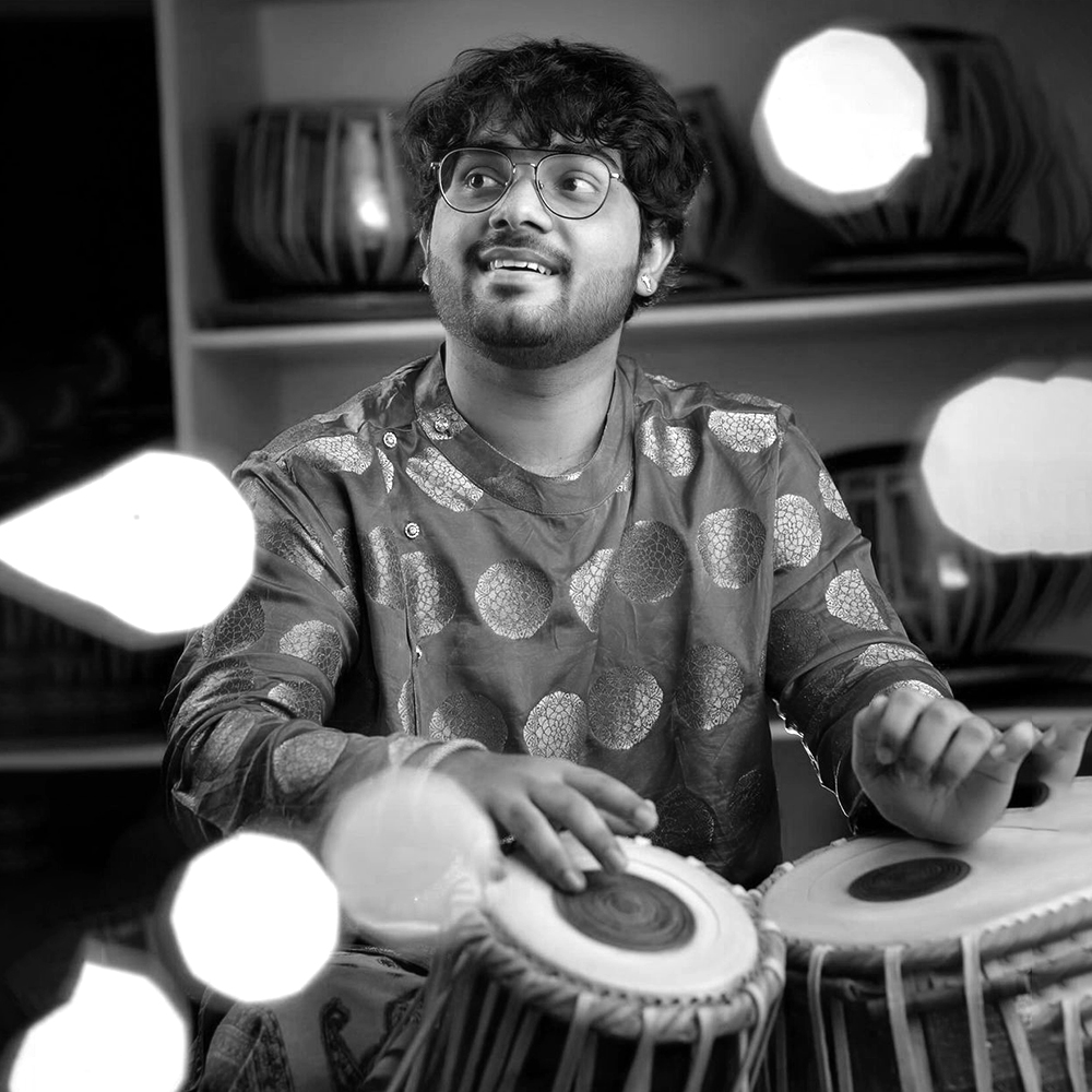 Roopak Kallurkar is an acclaimed classical tabla player in India, recognized for his performances and training under renowned maestros.